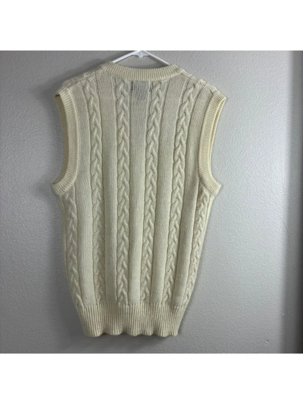 VTG 90s Cambridge Classics Men’s Cream Cable Knit Wool Blend Sweater Vest S